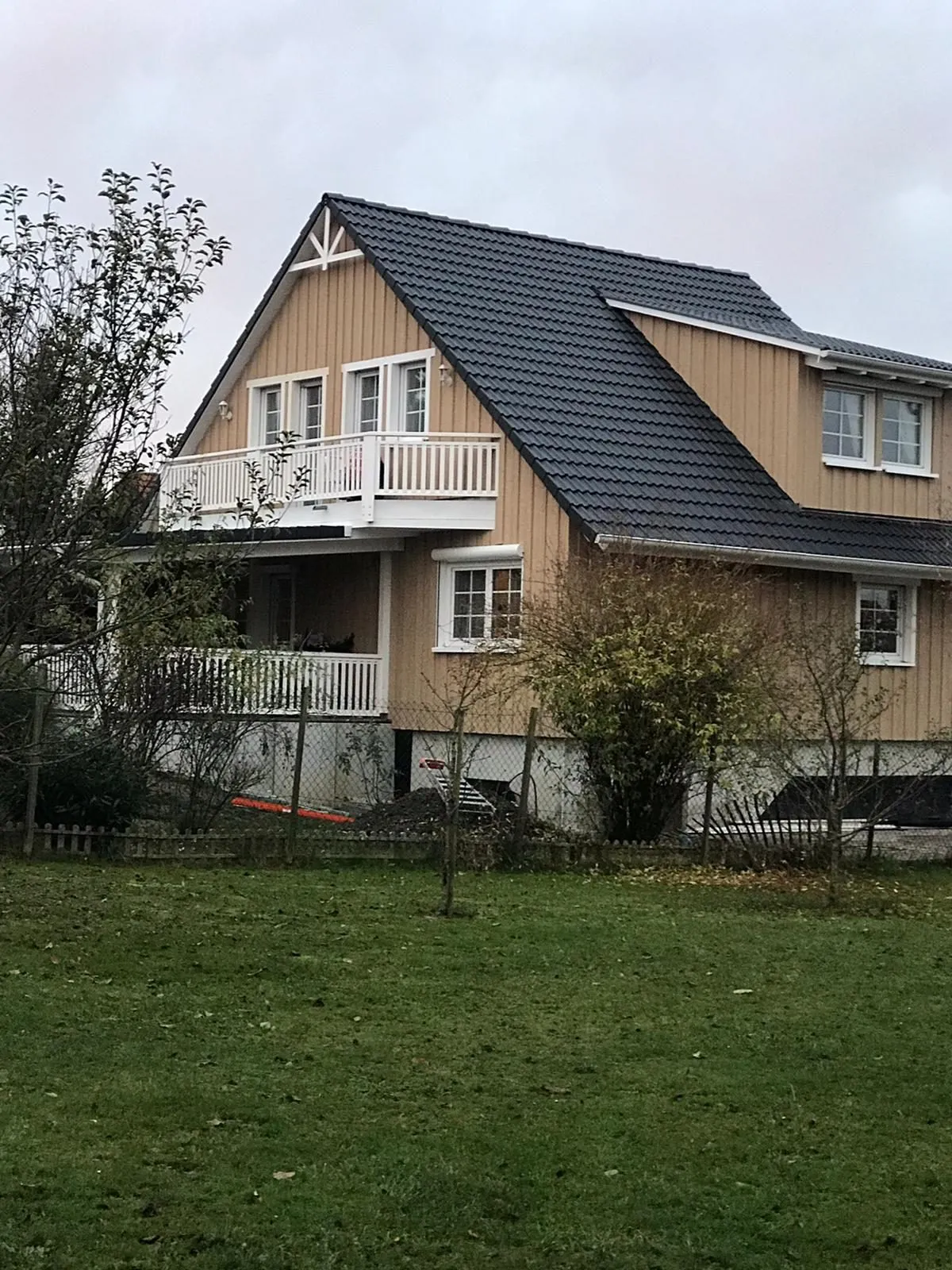 Außenwandsanierung und Terrassenüberdachung